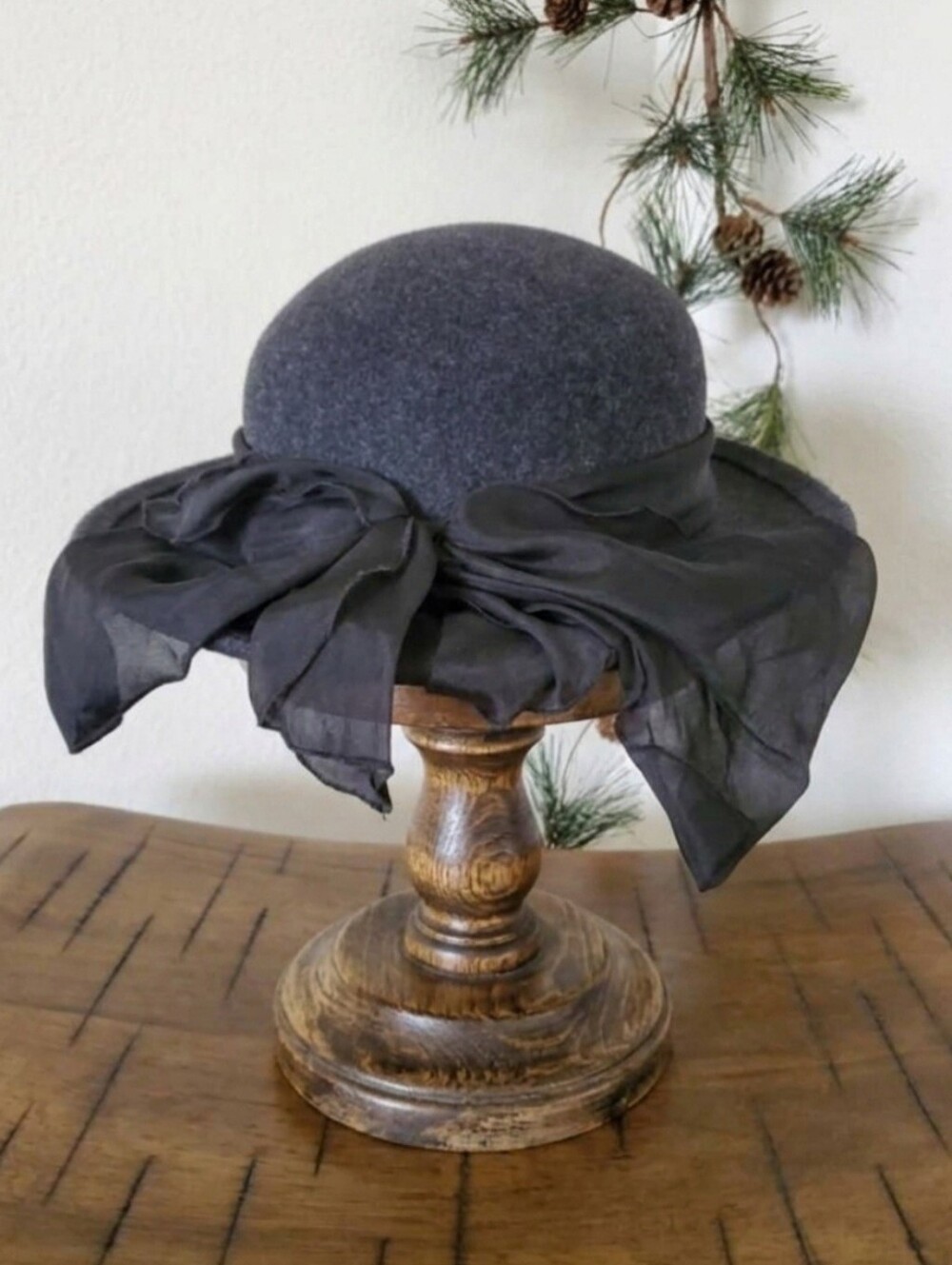 Arlin Vintage MCM Black Charcoal 100% Wool Cloche Hat with Large Sheer Bow